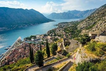 Сами себи судија Сами себи судија