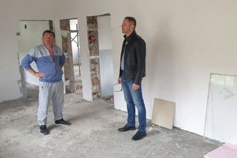 Šehović: Rekonstruišu se dva područna odjeljenja škole u Murini vrijednosti 55 000 eura Šehović: Rekonstruišu se dva područna odjeljenja škole u Murini vrijednosti 55 000 eura