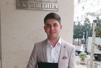 Milan Raičević - najbolji student Univerziteta Crne Gore iz oblasti društvenih nauka Milan Raičević - najbolji student Univerziteta Crne Gore iz oblasti društvenih nauka