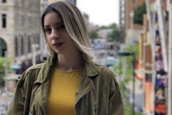 Anđa Tomović najbolji student iz oblasti društvenih nauka Anđa Tomović najbolji student iz oblasti društvenih nauka