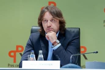 Vlast će igrati na rezultate u borbi protiv korone, opozicija na građane pogođene krizom Sergej Sekulović