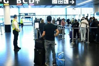 Aerodrom u Beču testiraće putnike na Covid-19 Aerodrom u Beču testiraće putnike na Covid-19