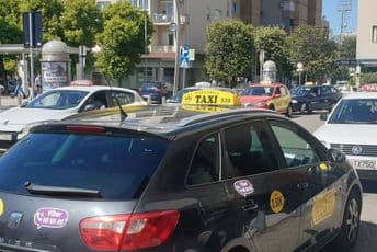 Taksisti dnevno zarade od 10 do 15 eura Taksisti dnevno zarade od 10 do 15 eura