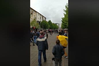 Đurđevdanska litija u Beranama uprkos zabrani javnih okupljanja (VIDEO) Đurđevdanska litija u Beranama uprkos zabrani javnih okupljanja (VIDEO)