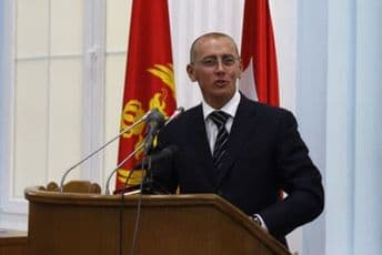 Smrću Dragana Lajovića zaustavljena je ideja, koja je danas rješenje za izlazak iz krize Smrću Dragana Lajovića zaustavljena je ideja, koja je danas rješenje za izlazak iz krize