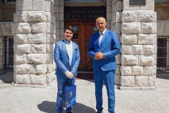 Kašćelan: Cetinje cijeni dobre studente i podržava mlade, perspektivne ljude Kašćelan: Cetinje cijeni dobre studente i podržava mlade, perspektivne ljude