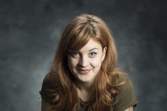 Ona koja sve dovodi u pitanje Jelena ĐUKIĆ, glumica