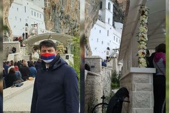 Božović prisustvovao liturgiji u manastiru Ostrog Božović prisustvovao liturgiji u manastiru Ostrog