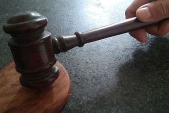 ODT Pljevlja: Zadržavanje zbog kršenja naredbe Ministarstva zdravlja ODT Pljevlja: Zadržavanje zbog kršenja naredbe Ministarstva zdravlja