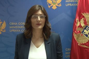 Uprava carina u prvom kvartalu prihodovala 12 miliona više u odnosu na isti period lani Uprava carina u prvom kvartalu prihodovala 12 miliona više u odnosu na isti period lani