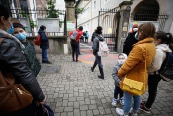 Paradoks u Francuskoj: Korona oborila stopu nezaposlenosti Paradoks u Francuskoj: Korona oborila stopu nezaposlenosti