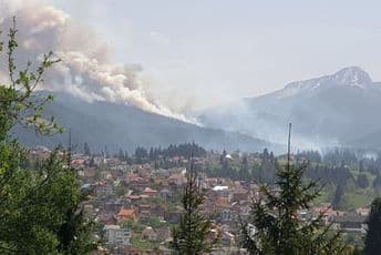 Gori šuma na više lokacija u Rožajama, ugrožene i kuće Gori šuma na više lokacija u Rožajama, ugrožene i kuće
