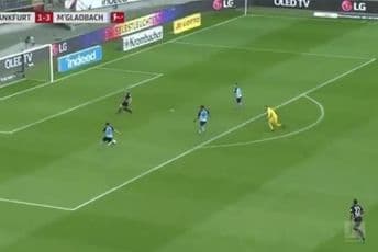 Promašaj godine u Bundesligi (VIDEO) Promašaj godine u Bundesligi (VIDEO)