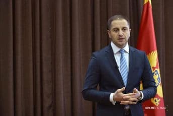 Od sjutra elektronski upis u osnovne škole Od sjutra elektronski upis u osnovne škole