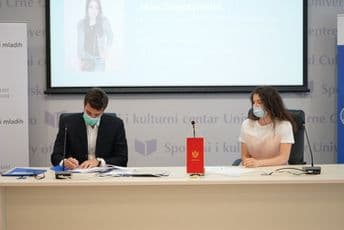 Uručene stipendije najboljim studentima- sportistima Uručene stipendije najboljim studentima- sportistima