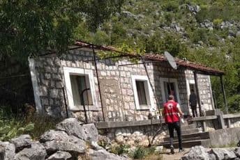 Crveni krst uručio pomoć za 1.000 ugroženih porodica širom Crne Gore Crveni krst uručio pomoć za 1.000 ugroženih porodica širom Crne Gore