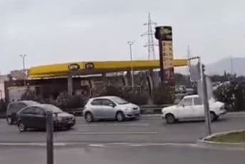 Zalutao "stojadinom" u suprotan smjer na auto-putu, pa vozio do sljedeće pumpe