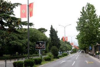 Podgorica ukrašena državnim zastavama (FOTO) Podgorica ukrašena državnim zastavama (FOTO)