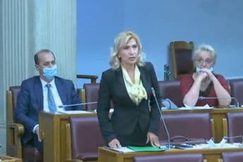 Savković Vukčević: Ima li Selaković još koji posao sem da komentariše prilike u Crnoj Gori? Savković Vukčević: Ima li Selaković još koji posao sem da komentariše prilike u Crnoj Gori?