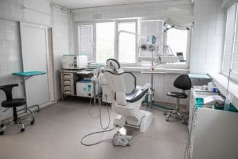 U Kliničkom centru otvorena rekonstruisana stomatološka poliklinika U Kliničkom centru otvorena rekonstruisana stomatološka poliklinika