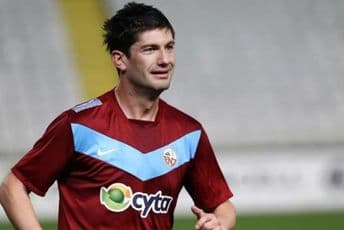 Tragedija u Beogradu: Bivši fudbaler Miljan Mrdaković izvršio samoubistvo Tragedija u Beogradu: Bivši fudbaler Miljan Mrdaković izvršio samoubistvo