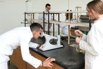 Vukčević: Na Metalurško-tehnološkom fakultetu koncipiran prijemni ispit za upis na master studije Vukčević: Na Metalurško-tehnološkom fakultetu koncipiran prijemni ispit za upis na master studije