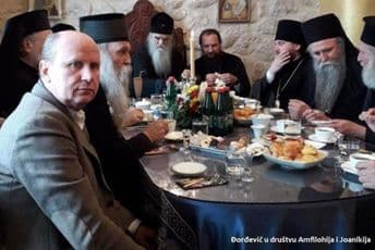 Ko sa Milom pravi raskol u SPC? Ko sa Milom pravi raskol u SPC?