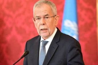 Policija uhvatila austrijskog predsjednika kako krši policijski sat Policija uhvatila austrijskog predsjednika kako krši policijski sat