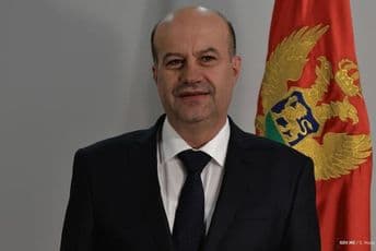 Husović: Odluka BS da ne uđe u Vladu je najvažnija odluka partije poslije referenduma Husović: Odluka BS da ne uđe u Vladu je najvažnija odluka partije poslije referenduma