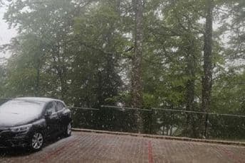 Na Jahorini pada snijeg Na Jahorini pada snijeg