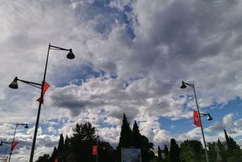 Danas postepeno razvedravanje uz jak vjetar