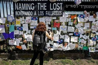 Više od 100.000 preminulih od koronavirusa u SAD-u Više od 100.000 preminulih od koronavirusa u SAD-u