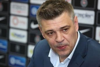 Navijači Partizana šamarali Sava Miloševića u restoranu? Navijači Partizana šamarali Sava Miloševića u restoranu?