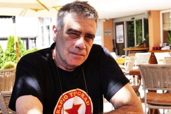 Crna Gora je uvijek nalazila svoje mjesto u mojim pjesmama Crna Gora je uvijek nalazila svoje mjesto u mojim pjesmama