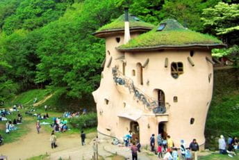 Zavirite u park inspirisan crtanim filmom Mumijevi Zavirite u park inspirisan crtanim filmom Mumijevi