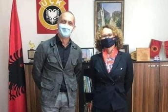 Makedonska ministarska odbrane fotografijom razbijesnila javnost Makedonska ministarska odbrane fotografijom razbijesnila javnost