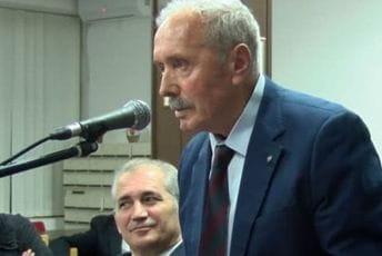 In memoriam Aleksandar Janinović In memoriam Aleksandar Janinović