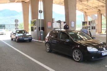 U Crnu Goru juče ušlo 492 strana državljanina U Crnu Goru juče ušlo 492 strana državljanina