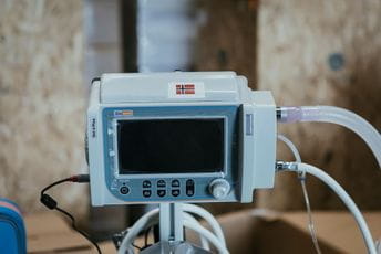 Britanija za respiratore potrošila 569 miliona funti Ilustracija