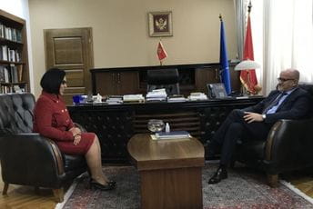 Darmanović sa ambasadorkom UAE: Zahvalnost na pomoći Crnoj Gori Darmanović sa ambasadorkom UAE: Zahvalnost na pomoći Crnoj Gori