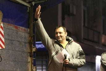 Otkrio skandal u koji su uključeni ljudi bliski Vučiću: "Obradović - Srpski Snouden" Otkrio skandal u koji su uključeni ljudi bliski Vučiću: "Obradović - Srpski Snouden"