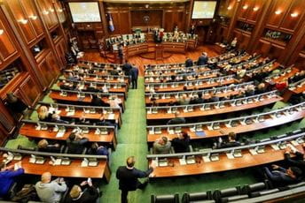 Izabrana nova Vlada Kosova, podržala i Srpska lista Izabrana nova Vlada Kosova, podržala i Srpska lista