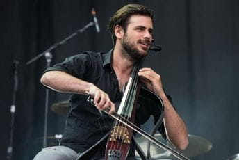 Operisan hrvatski violončelista Stjepan Hauser Operisan hrvatski violončelista Stjepan Hauser