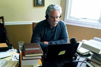 U Enciklopediji slovenskih jezika i odrednica crnogorski jezik U Enciklopediji slovenskih jezika i odrednica crnogorski jezik