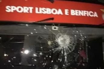 Kamenovan autobus Benfike, povrijeđena dva igrača Kamenovan autobus Benfike, povrijeđena dva igrača