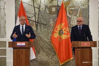 Grlić Radman: Nadam se da ćemo vrlo brzo otvoriti granice sa Crnom Gorom Grlić Radman: Nadam se da ćemo vrlo brzo otvoriti granice sa Crnom Gorom