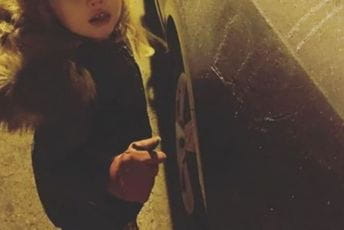 Sedmogodišnja djevojčica oštetila 37 automobila Sedmogodišnja djevojčica oštetila 37 automobila