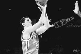 Prije 27 godina poginuo je Dražen Petrović Prije 27 godina poginuo je Dražen Petrović