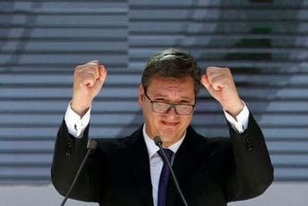 Vučić o litijama: Nadam se da će se sve mirno završiti Vučić o litijama: Nadam se da će se sve mirno završiti