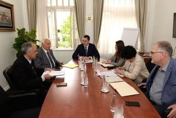 Gradi se nova zgrada za penzionere u Podgorici Gradi se nova zgrada za penzionere u Podgorici